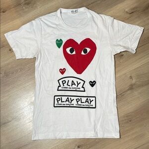 PLAY Comme Des Garçons Heart White T-Shirt. XL. Made in Japan.‎ Authentic.